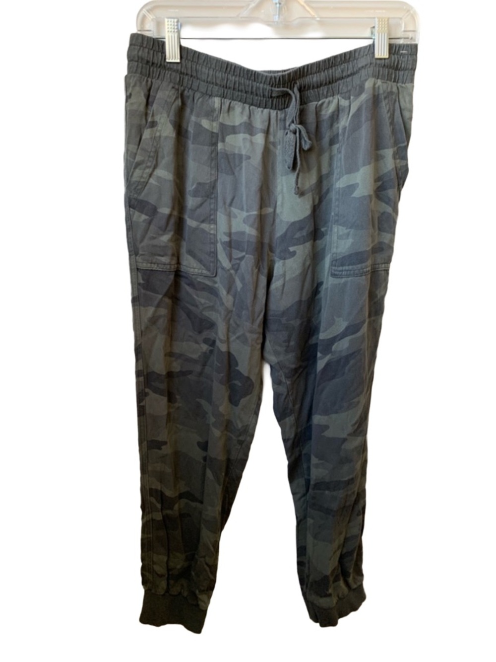 SPLENDID Army Green Camo Elastic Waist Viscose Jogger Pants